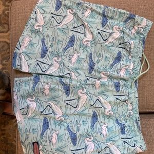 Vineyard Vines XXL swim trunks